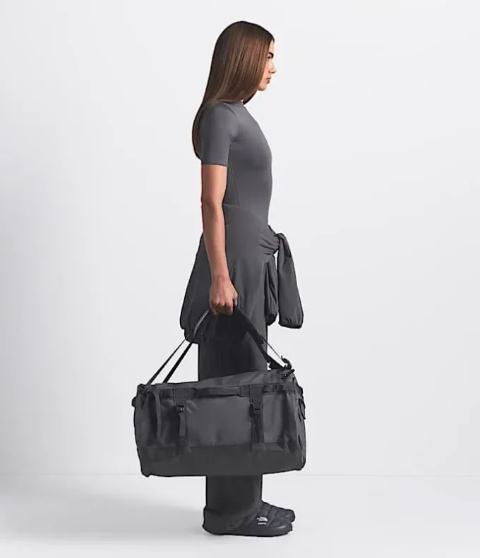The North Face X SKIMS Base Camp Duffel – Küçük